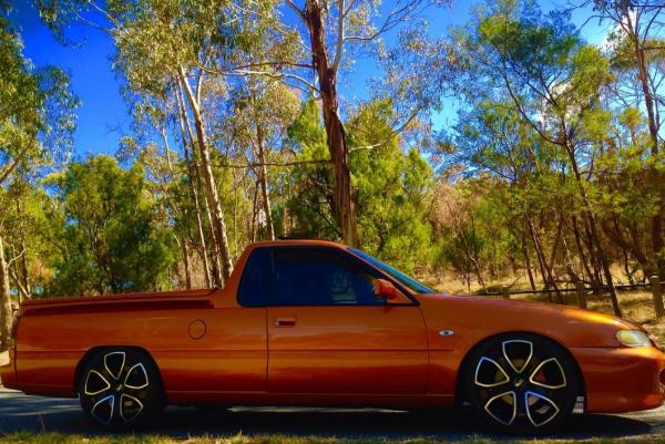 2000 Holden Commodore  