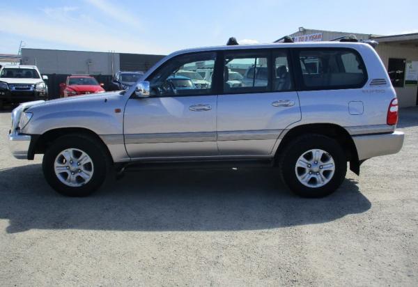 2003 Toyota Landcruiser  