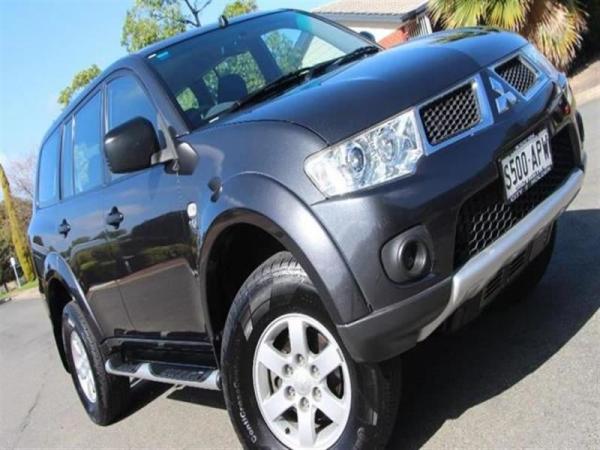 2011 Mitsubishi Challenger 