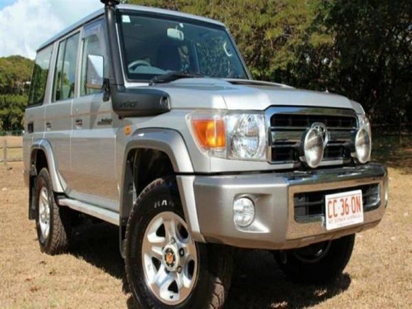 2011 Toyota Land Cruiser 