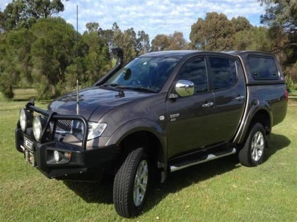 2011 Mitsubishi Triton 