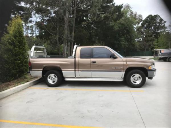 2000 Dodge Ram 