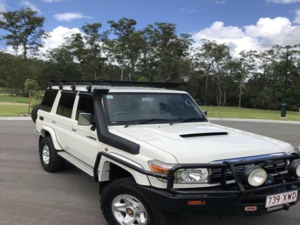 2014 Toyota Landcruiser 