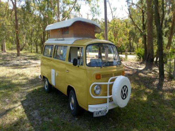 1976 Volkswagen Kombi 