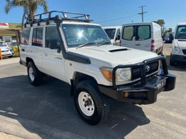 2010 Toyota Landcruiser 76 V8 DIESEL TURBO 5 Speed Manual