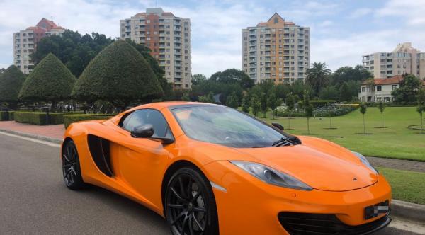 2013 McLaren MP4-12C 