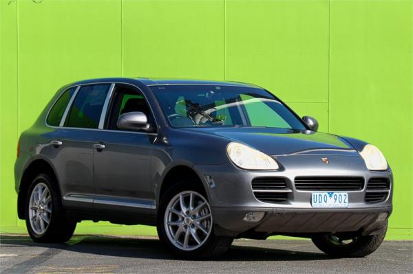 2004 Porsche Cayenne S 9PA