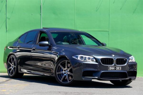 2013 BMW M5 F10 LCI