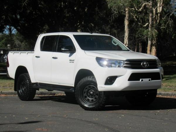 2016 Toyota Hilux GUN126R SR Double Cab White 6 Speed Manual