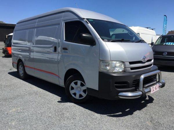 2009 TOYOTA HIACE 