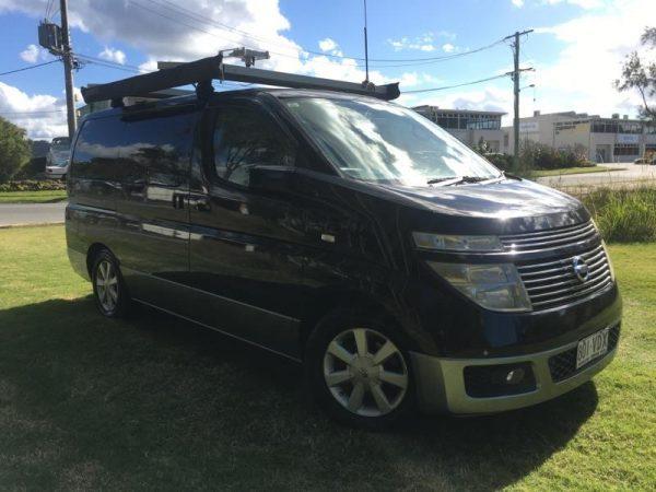 2004 NISSAN ELGRAND 