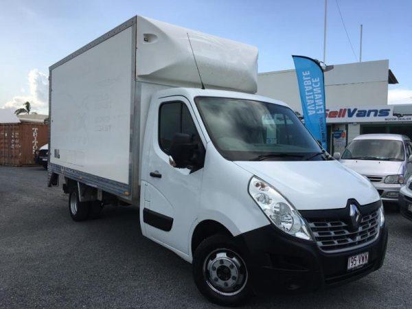 2015 RENAULT MASTER PANTEC CabChassis