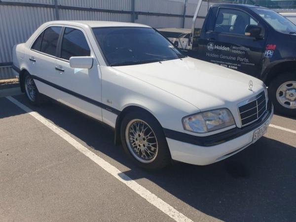 1996 Mercedes-Benz C-Class W202 C180 Esprit White 4 Speed Automatic