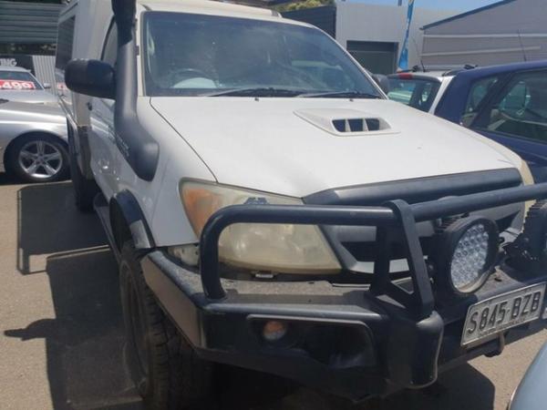 2006 Toyota Hilux GGN25R MY05 SR White 5 Speed Manual