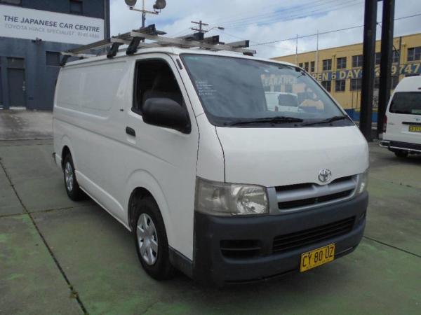 2005 TOYOTA HIACE LWB KDH200R