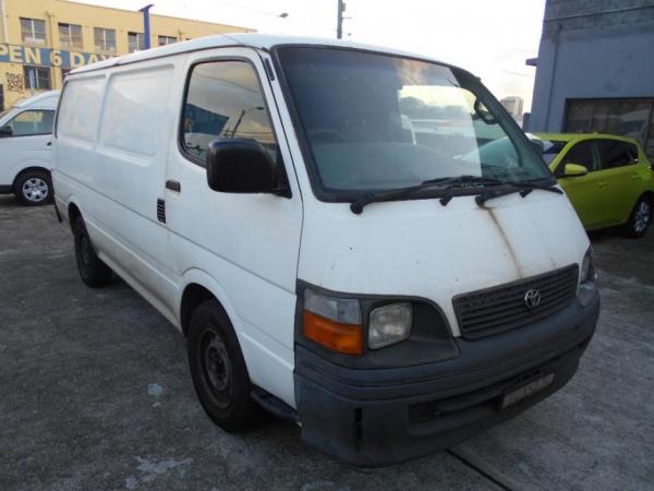 2000 TOYOTA HIACE RZH113R