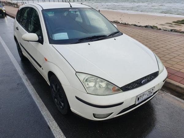 2003 Ford Focus LR MY2003 CL White 4 Speed Auto