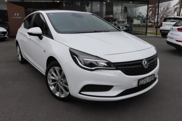 2018 HOLDEN ASTRA R