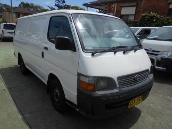 2001 TOYOTA HIACE RZH113R