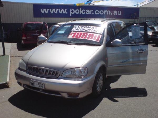 2000 Kia Carnival LS 