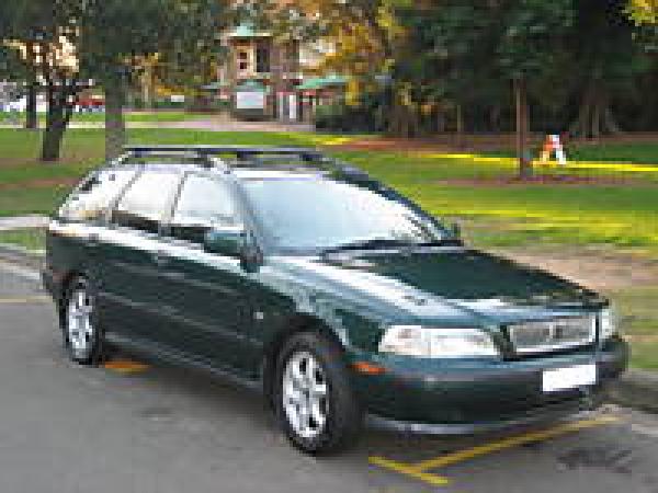 1998 Volvo v40 2.0L Wagon