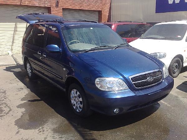 2003 Kia Carnival LS 