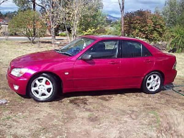 1999 Lexus IS200 