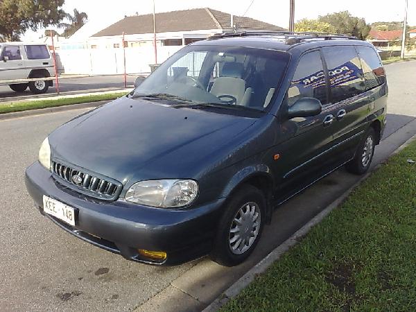 2001 Kia Carnival LS