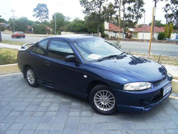 2000 Mitsubishi lancer CE GLI