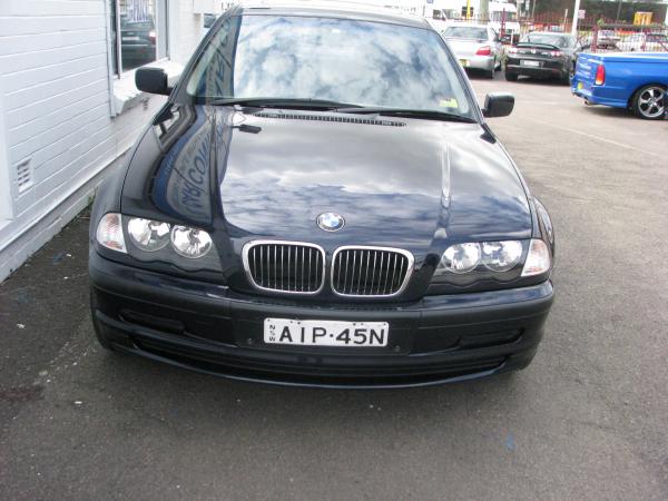 2000 BMW 318i EXECUTIVE E46