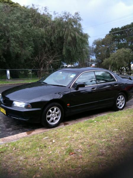 2000 Mitsubishi magna v6si