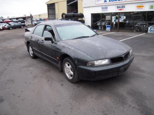 1996 Mitsubishi Magna Altera