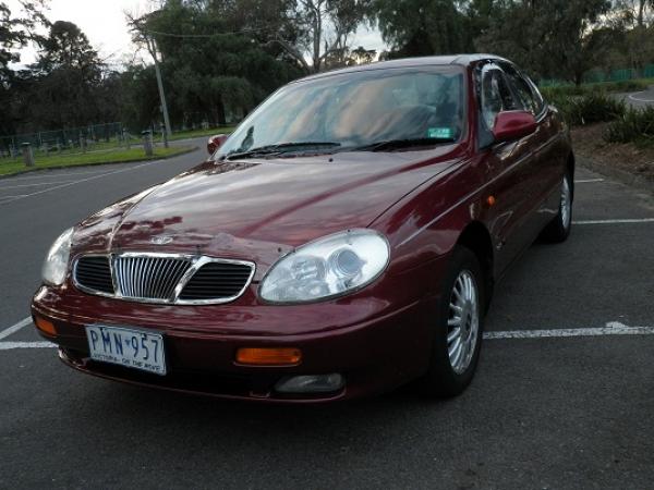 1998 Daewoo Leganza SX