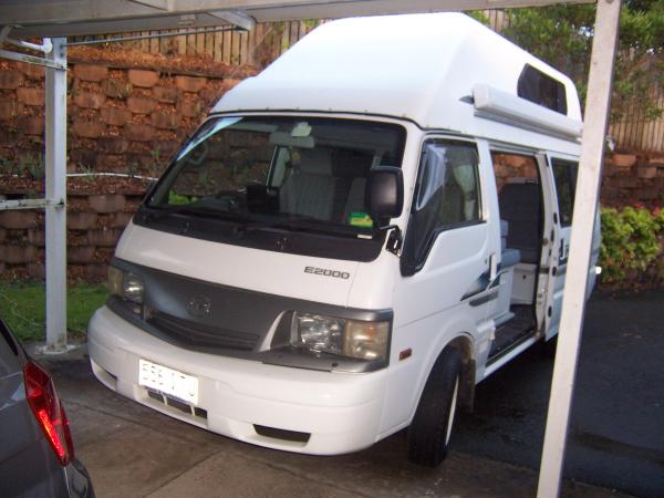 2001 Mazda e2000 hi top campervan