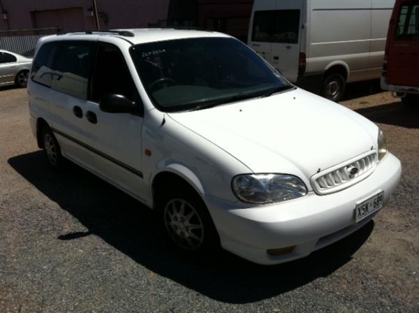 2000 Kia Carnival 7 Seater People Mover