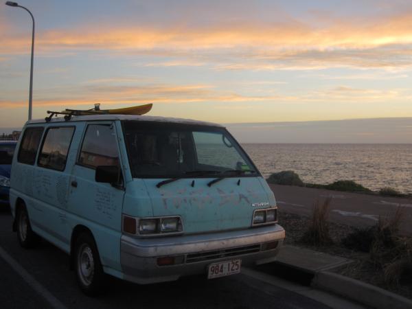 1988 Mitsubishi Starwagon 