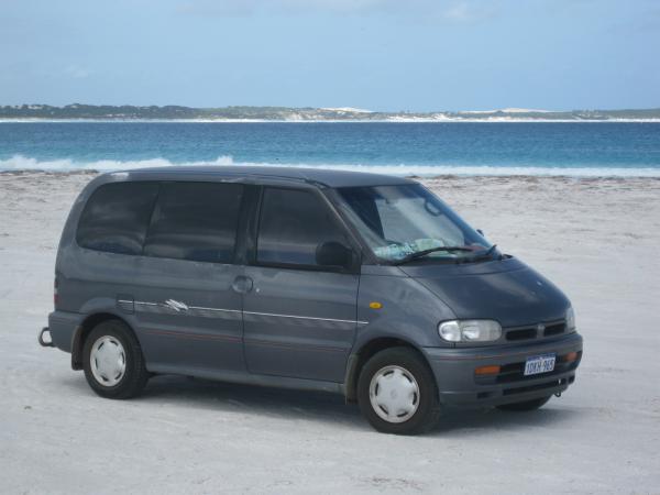 1992 Nissan Serena 