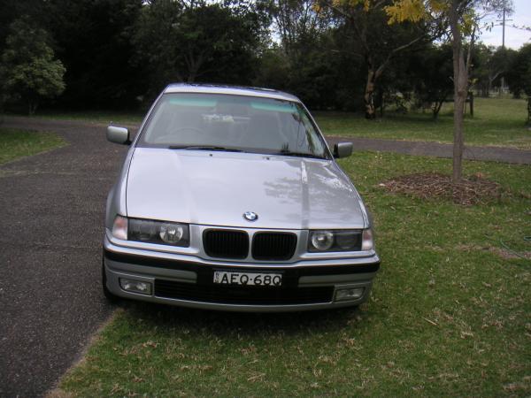 1997 BMW 318i 