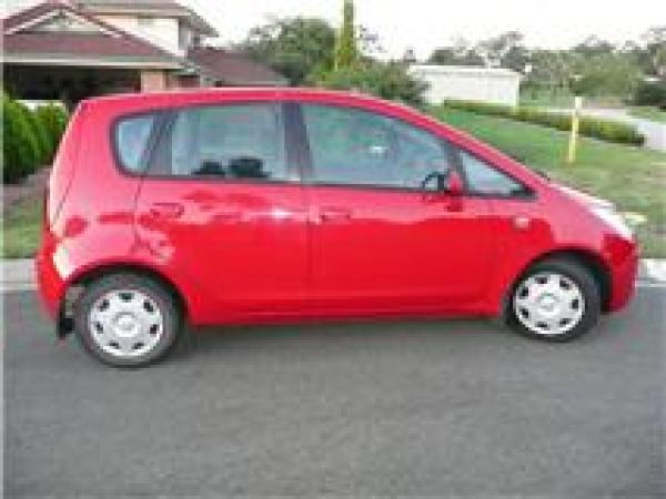 2005 Mitsubishi Colt 