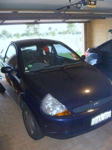 2000 Ford KA 