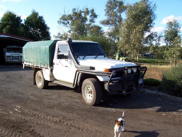 1999 Toyota landcruiser HZJ75R