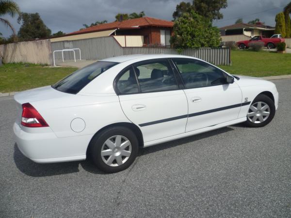 2005 Holden Commodore 