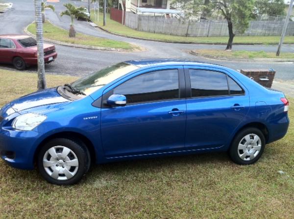 2009 Toyota Yaris  YRS