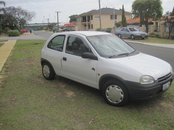 1995 Holden Barina 