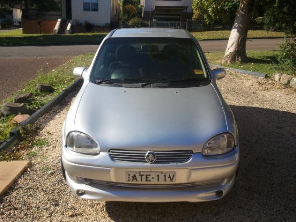 1998 Holden Barina 