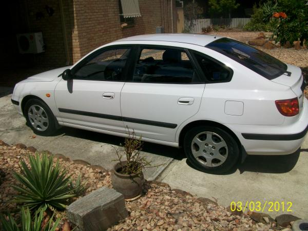 2003 Hyundai Elantra 