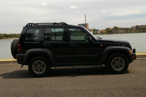 2004 Jeep CHEROKEE RENEGADE