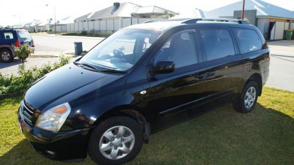 2010 Kia Grand Carnival  EXE