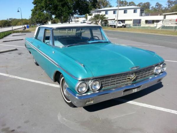 1962 Ford Galaxy 325