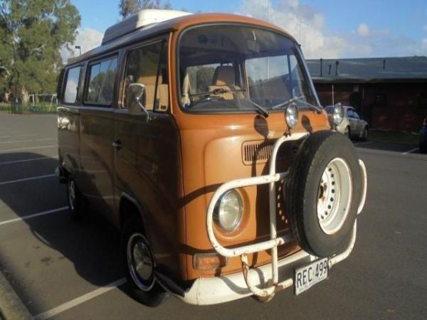 1972 Volkswagen Kombi camper 16000